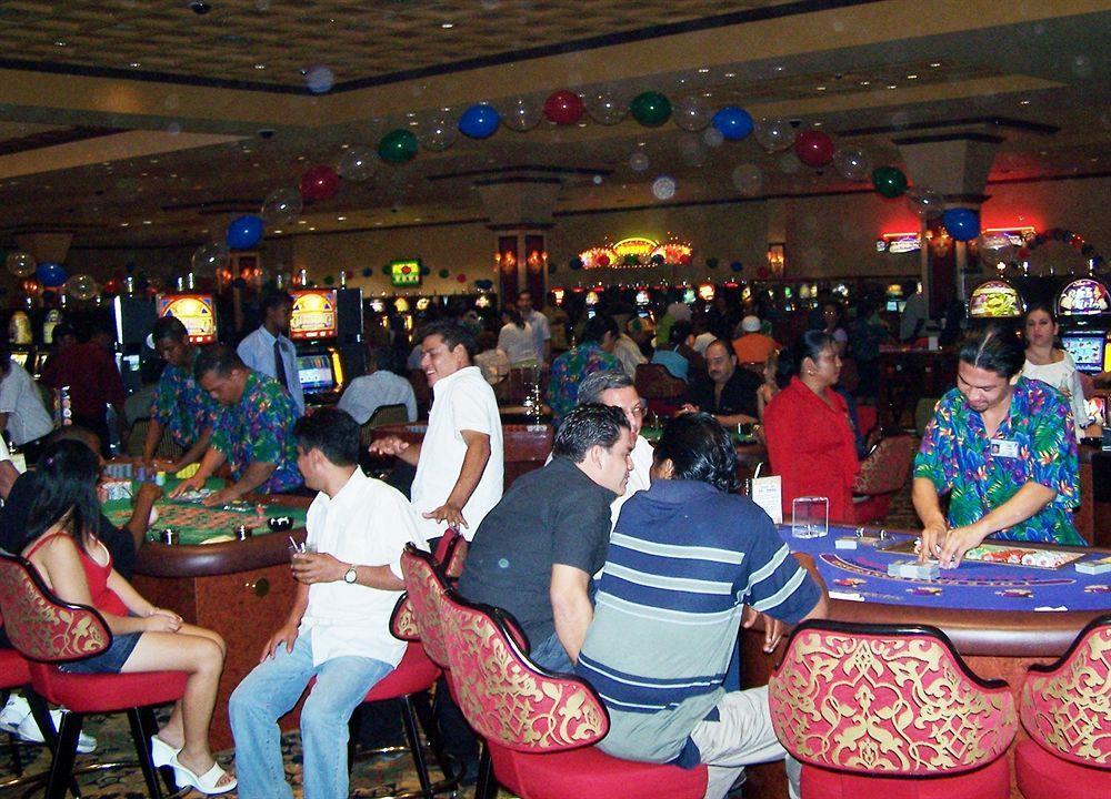 קורוזאל Las Vegas Hotel & Casino מראה חיצוני תמונה